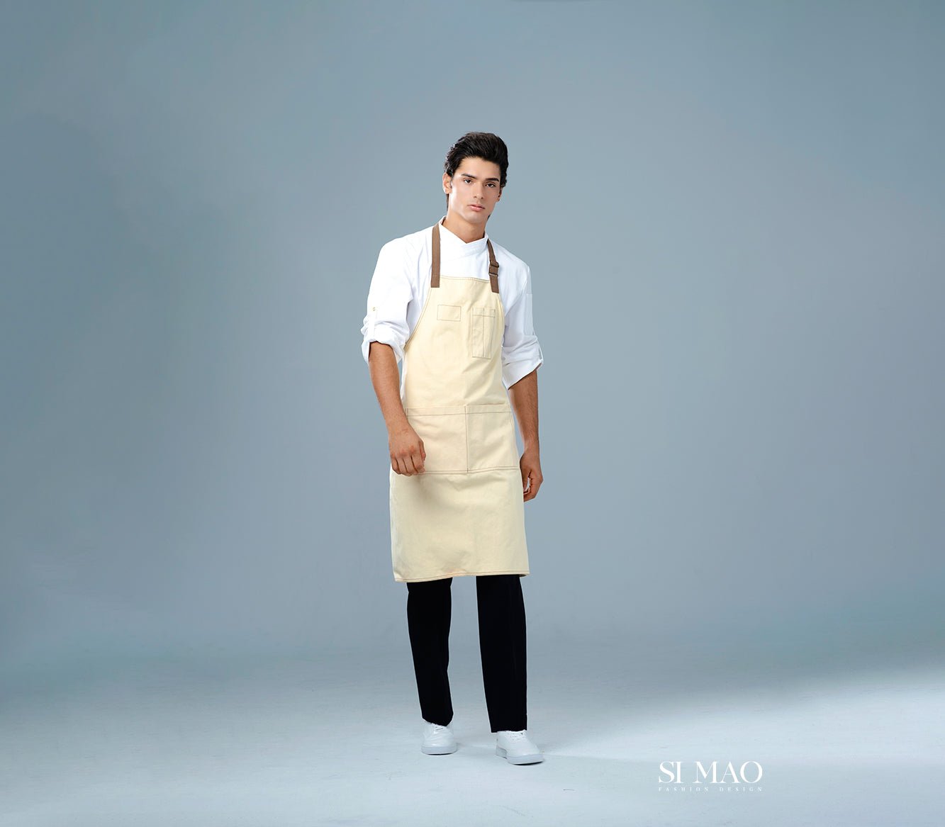 白衫米吊帶圍裙廚師服
