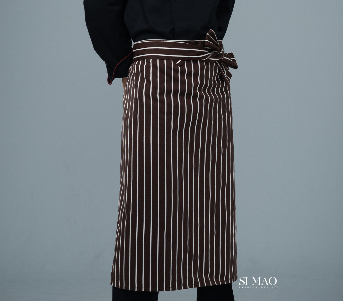 黑衫直條圍裙成套廚師服